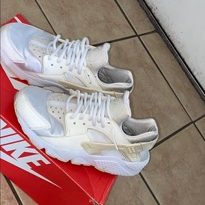 All white Air huaraches